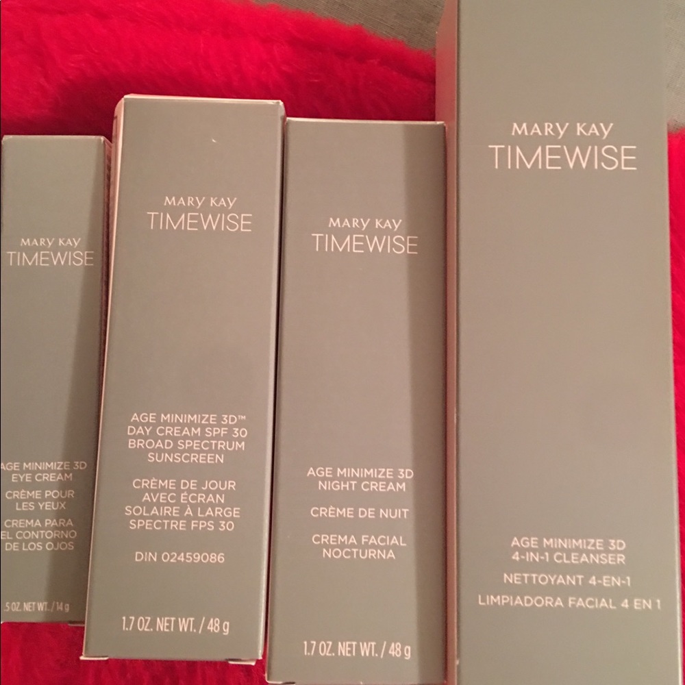 Mary Kay Timewise- Normal to Dry skin. New.